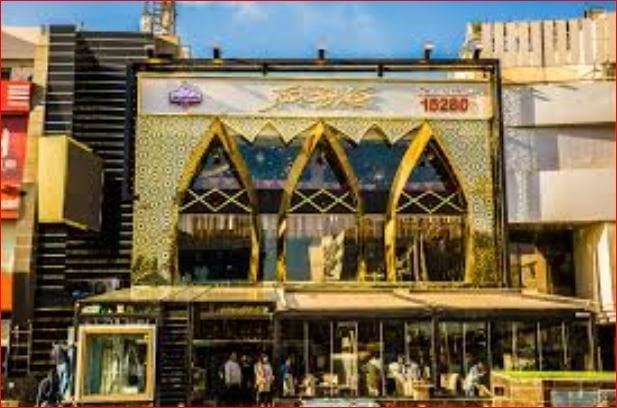 اندلاع حريق داخل مطعم بشارع التسعين الجنوبي.. والدفع بسيارات إطفاء اندلاع حريق داخل مطعم بشارع التسعين الجنوبي.. والدفع بسيارات إطفاء