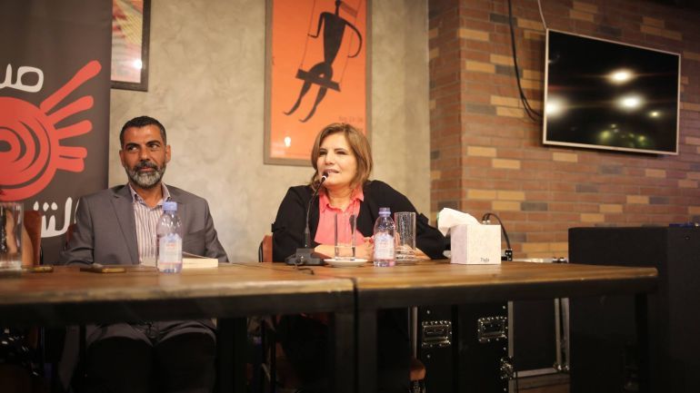 الروائية الأردنية
