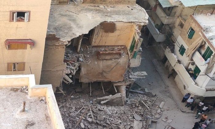 دون إصابات.. انهيار عقار خالٍ من السكان بمنطقة باكوس شرق الإسكندرية دون إصابات.. انهيار عقار خالٍ من السكان بمنطقة باكوس شرق الإسكندرية