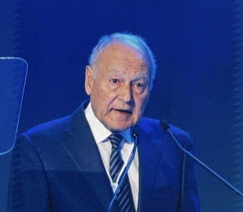 أبو الغيط يتسلم رسالة من رئيس الوزراء ووزير خارجية فلسطين أبو الغيط يتسلم رسالة من رئيس الوزراء ووزير خارجية فلسطين