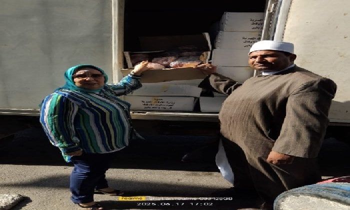 توزيع 2 طن من لحوم الأضاحي و70 كرتونة مواد غذائية على الأسر الأولى بالرعاية ببورسعيد توزيع 2 طن من لحوم الأضاحي و70 كرتونة مواد غذائية على الأسر الأولى بالرعاية ببورسعيد