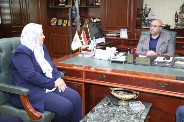 «لم ينجح إلا طالبة».. محافظ بني سويف يقرر إعفاء إدارة مدرسة بعد رسوب جماعي للطلاب «لم ينجح إلا طالبة».. محافظ بني سويف يقرر إعفاء إدارة مدرسة بعد رسوب جماعي للطلاب