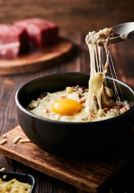 طاجن البيض بالجبنة طاجن البيض بالجبنة
