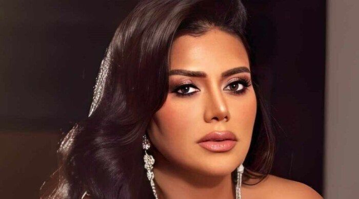 «الكيرلي».. رانيا يوسف تفاجئ الجمهور بقصة شعر جديدة «الكيرلي».. رانيا يوسف تفاجئ الجمهور بقصة شعر جديدة
