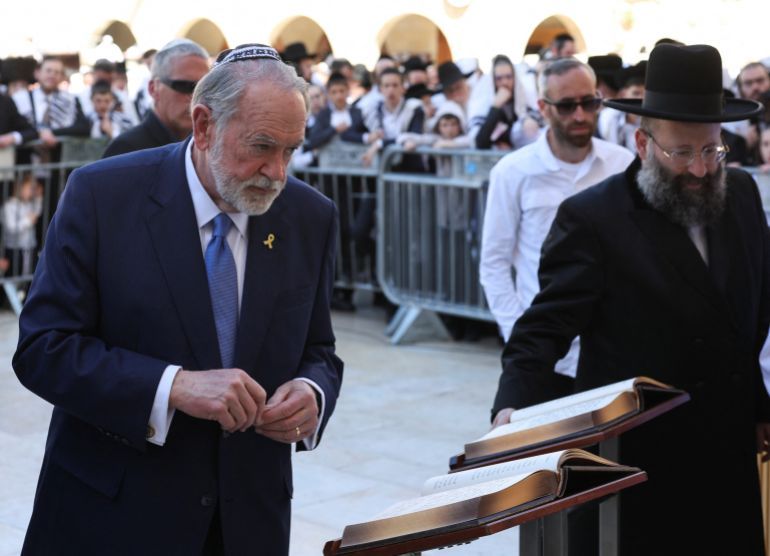 U.S. Ambassador to Israel Mike Huckabee visits the Western Wall, Judaism's holiest prayer site, in Jerusalem's Old City, April 18, 2025. REUTERS/Ronen Zvulun