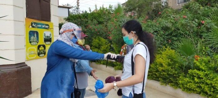 تفتيش طلاب الثانوية العامة قبل دخول اللجان