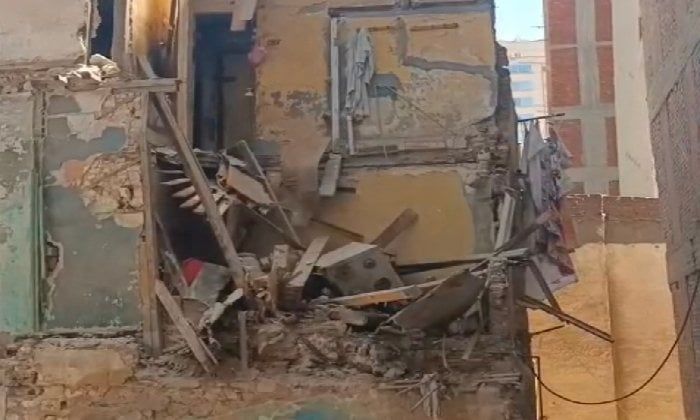 3 مصابين من أسرة واحدة.. ننشر أسماء ضحايا حادث منزل السيالة المنهار في الإسكندرية 3 مصابين من أسرة واحدة.. ننشر أسماء ضحايا حادث منزل السيالة المنهار في الإسكندرية