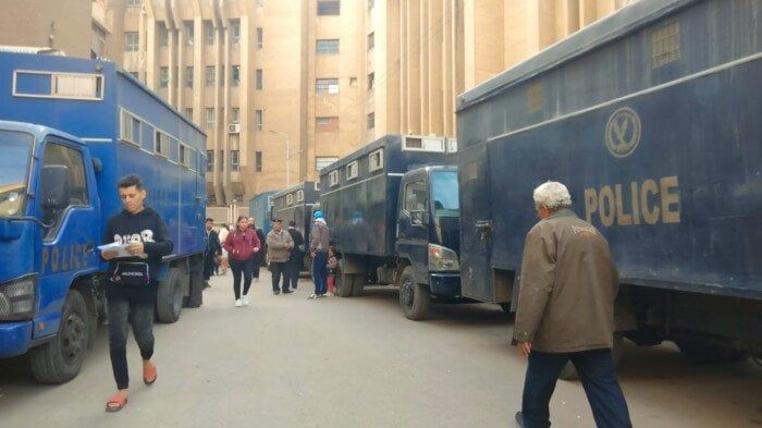 الإعدام شنقا لأشقاء أربعة لاتهامهم بقتل شخص بالقليوبية الإعدام شنقا لأشقاء أربعة لاتهامهم بقتل شخص بالقليوبية