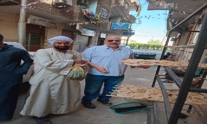 تحرير 74 مخالفة تموينية متنوعة لضبط الأسواق والمخابز بقنا