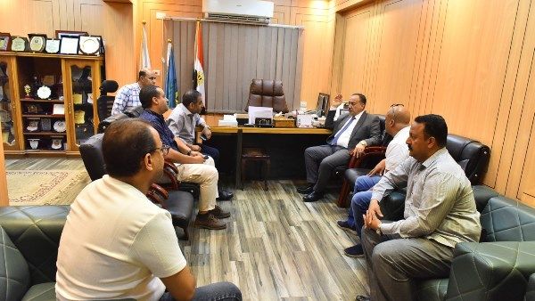 محافظ أسيوط يبحث آليات دعم المنظومة الصحية وتحسين مستوى الخدمات الطبية محافظ أسيوط يبحث آليات دعم المنظومة الصحية وتحسين مستوى الخدمات الطبية
