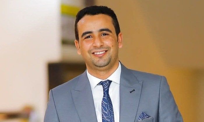 «آداب كفر الشيخ» تحتفي بفوز الدكتور حسن راغب بجائزة أفضل رسالة دكتوراه على مستوى الجامعة «آداب كفر الشيخ» تحتفي بفوز الدكتور حسن راغب بجائزة أفضل رسالة دكتوراه على مستوى الجامعة