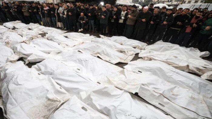 ارتفاع حصيلة الشهداء بنيران جيش الاحتلال في غزة إلى 37 ارتفاع حصيلة الشهداء بنيران جيش الاحتلال في غزة إلى 37