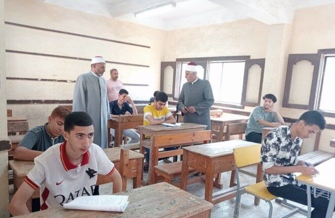 رئيس القليوبية الأزهرية يتفقد لجان امتحانات الثانوية بالقناطر الخيرية رئيس القليوبية الأزهرية يتفقد لجان امتحانات الثانوية بالقناطر الخيرية