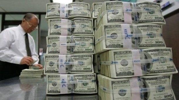 مصر تطرح صكوكا سيادية في بورصة فيينا بقيمة مليار دولار مصر تطرح صكوكا سيادية في بورصة فيينا بقيمة مليار دولار
