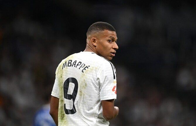 رسميًا.. كيليان مبابي يعود إلى تدريبات ريال مدريد في كأس العالم للأندية رسميًا.. كيليان مبابي يعود إلى تدريبات ريال مدريد في كأس العالم للأندية