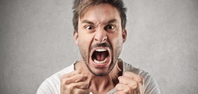 كل ما تريد معرفته عن «عُقدة النقص» .. الأسباب وطريقة العلاج