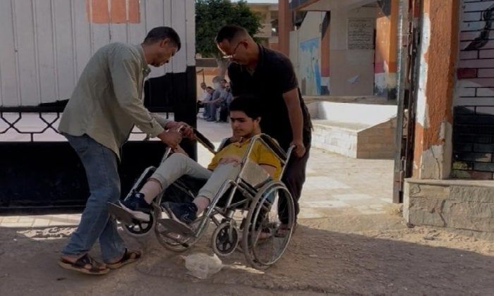 إرادة تتحدى الإعاقة.. طلاب ذوو الهمم يؤدون امتحانات الثانوية العامة بالإسكندرية بتيسيرات خاصة إرادة تتحدى الإعاقة.. طلاب ذوو الهمم يؤدون امتحانات الثانوية العامة بالإسكندرية بتيسيرات خاصة
