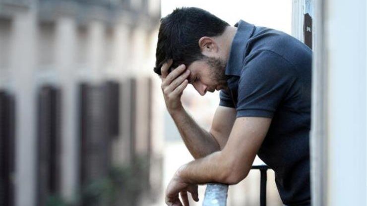 كل ما تريد معرفته عن «عُقدة النقص» .. الأسباب وطريقة العلاج