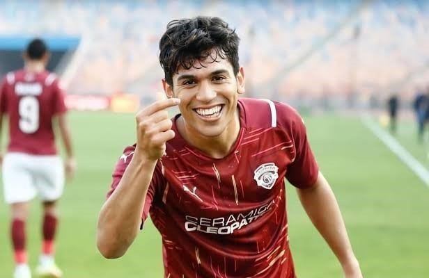 مفاجأة.. الأهلي يضم شكري من سيراميكا مقابل 3 لاعبين مفاجأة.. الأهلي يضم شكري من سيراميكا مقابل 3 لاعبين