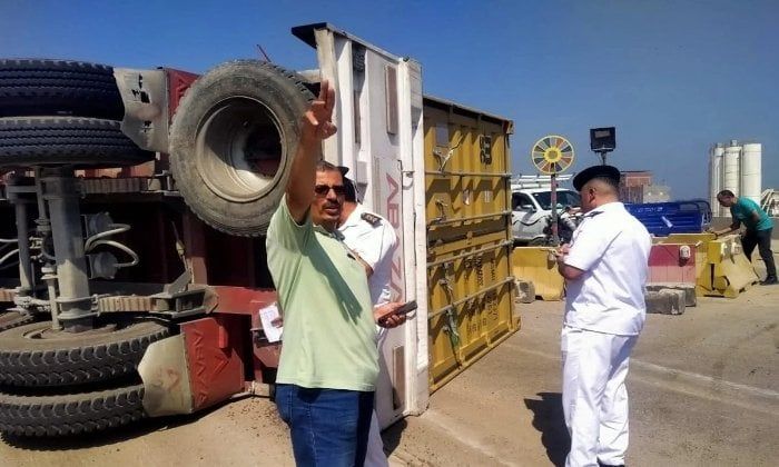 للمرة الثانية في ساعتين.. انقلاب تريلا على الطريق الإقليمي بالمنوفية للمرة الثانية في ساعتين.. انقلاب تريلا على الطريق الإقليمي بالمنوفية