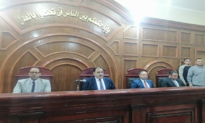 الإعدام شنقًا للمتهم بقتل شقيقه وطفليه خنقًا في الشرقية الإعدام شنقًا للمتهم بقتل شقيقه وطفليه خنقًا في الشرقية