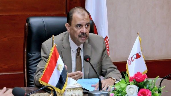 محافظ سوهاج يحيل تقرير فحص أعمال الجمعية الزراعية بشطورة للنيابة.. ما القصة ؟ محافظ سوهاج يحيل تقرير فحص أعمال الجمعية الزراعية بشطورة للنيابة.. ما القصة ؟