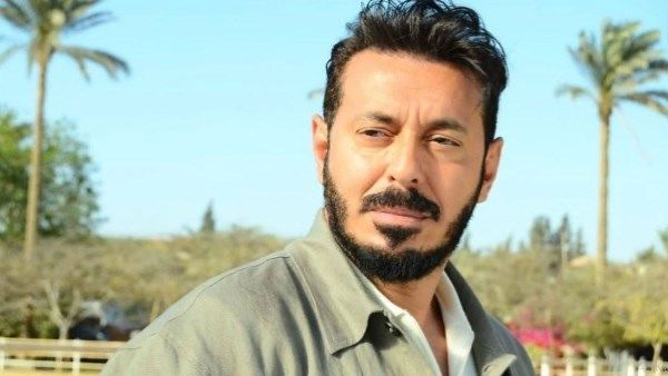 بعد عملية والده.. مصطفى شعبان يوجه رسالة لوزارة الصحة بعد عملية والده.. مصطفى شعبان يوجه رسالة لوزارة الصحة