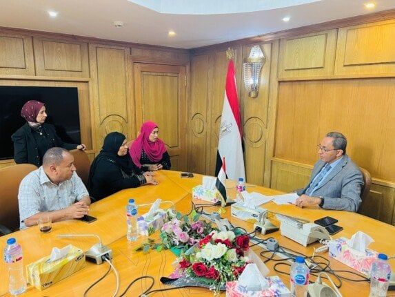 مكتبي مفتوح للجميع.. محافظ قنا يناقش مشاكل المواطنين خلال لقاء جماهيري مكتبي مفتوح للجميع.. محافظ قنا يناقش مشاكل المواطنين خلال لقاء جماهيري