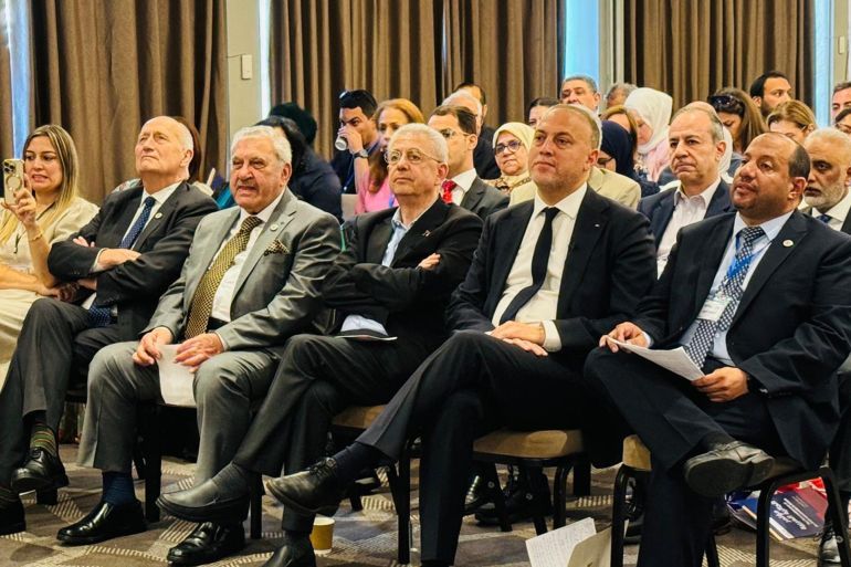 جانب من مؤتمر الجالية العربية الأول في بريطانيا