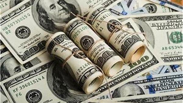 الدولار يواصل استقراره أمام الجنيه المصري في البنوك.. وتوقعات بتحركات مقبلة