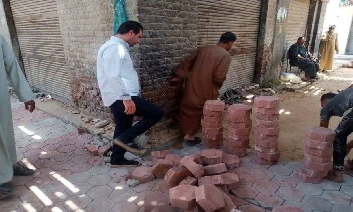 بلاط الإنترلوك يُزيّن شوارع نجع حمادي.. «القيسارية» تستعيد عبق التاريخ بلاط الإنترلوك يُزيّن شوارع نجع حمادي.. «القيسارية» تستعيد عبق التاريخ