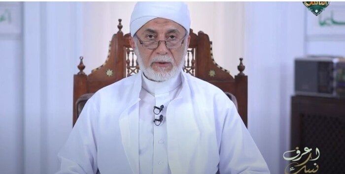 «عالم أزهري»: المرأة تؤجر على صدقتها من مال زوجها إذا كانت مأذونة.. والبيت بيتها شرعًا «عالم أزهري»: المرأة تؤجر على صدقتها من مال زوجها إذا كانت مأذونة.. والبيت بيتها شرعًا