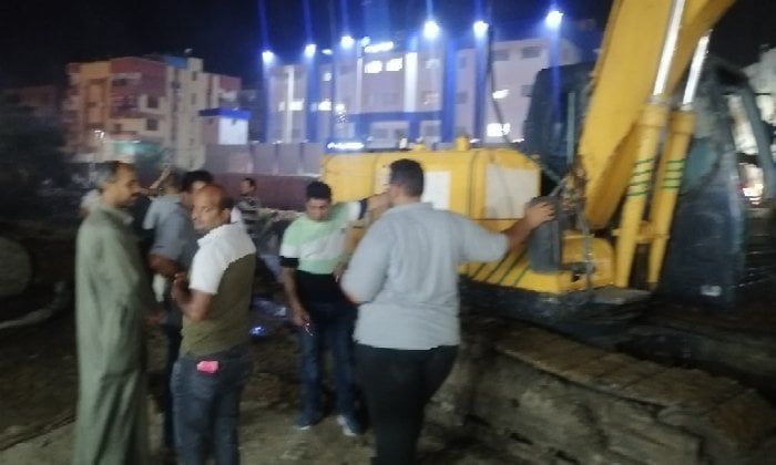 انفجار مفاجئ في خط مياه الشرب بأبوحماد والجهات المعنية تتدخل بسرعة للإصلاح انفجار مفاجئ في خط مياه الشرب بأبوحماد والجهات المعنية تتدخل بسرعة للإصلاح