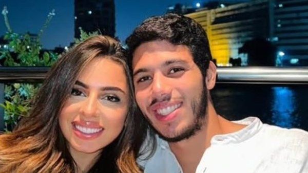 بإطلالة ناعمة ولمسات راقية.. زوجة حفيد الزعيم عادل إمام تخطف الأنظار في حفل الزفاف بإطلالة ناعمة ولمسات راقية.. زوجة حفيد الزعيم عادل إمام تخطف الأنظار في حفل الزفاف
