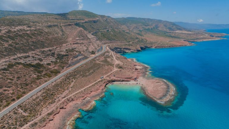 _شط لاثرون غرب مدينة طبرق وجهة مثالية لمحبي الغوص (الجزيرة( (3)