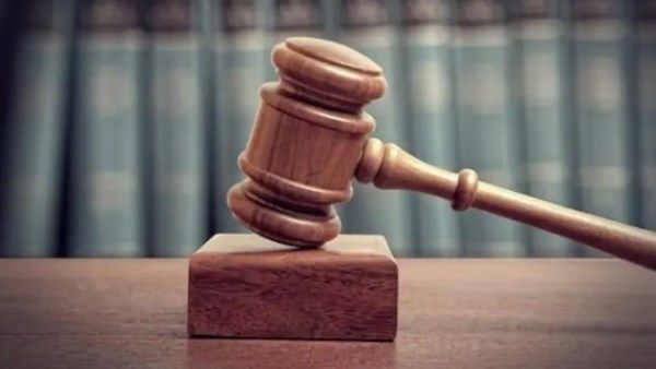عاهة مستديمة.. المشدد 5 سنوات لـ بائع بتهمة إصابة زميله عاهة مستديمة.. المشدد 5 سنوات لـ بائع بتهمة إصابة زميله