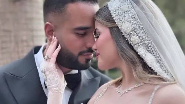 إطلالة ملكية تخطف الأنظار.. ابنة محمد فؤاد تتألق في حفل زفافها إطلالة ملكية تخطف الأنظار.. ابنة محمد فؤاد تتألق في حفل زفافها