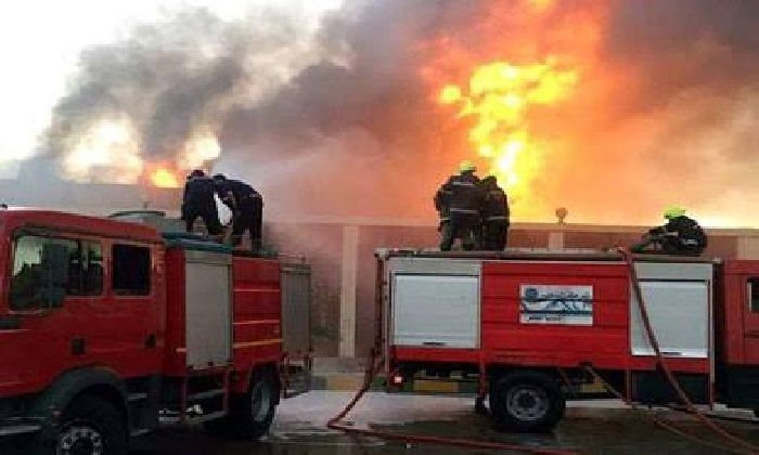 النيران تلتهم مصنع كرتون في الخانكة.. والحماية المدنية تتدخل النيران تلتهم مصنع كرتون في الخانكة.. والحماية المدنية تتدخل