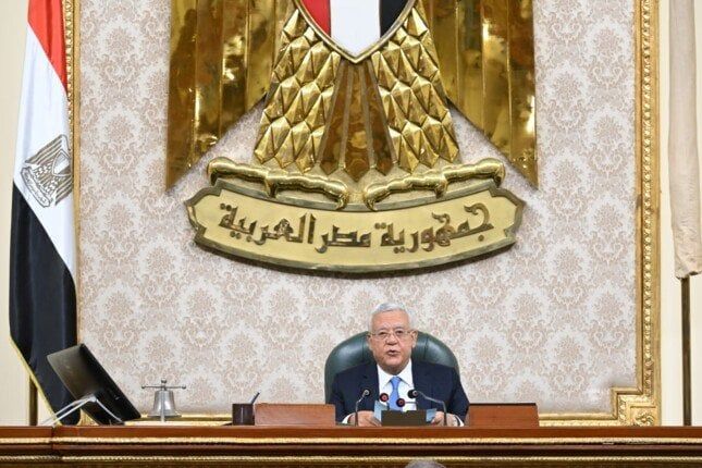 «النواب» يوافق على استقالة عدد من الأعضاء لترشحهم بانتخابات مجلس الشيوخ «النواب» يوافق على استقالة عدد من الأعضاء لترشحهم بانتخابات مجلس الشيوخ