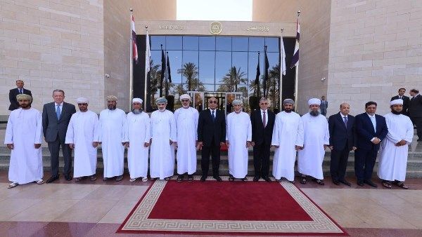 وزير العدل يستقبل وفد قضائي من سلطنة عُمان وزير العدل يستقبل وفد قضائي من سلطنة عُمان
