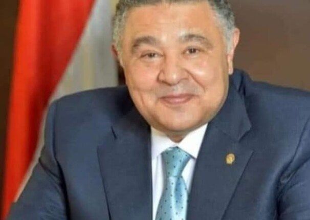 محافظ البحر الأحمر: مراجعة شاملة لشبكة الطرق ورفع كفاءة الإسعاف للحد من الحوادث محافظ البحر الأحمر: مراجعة شاملة لشبكة الطرق ورفع كفاءة الإسعاف للحد من الحوادث