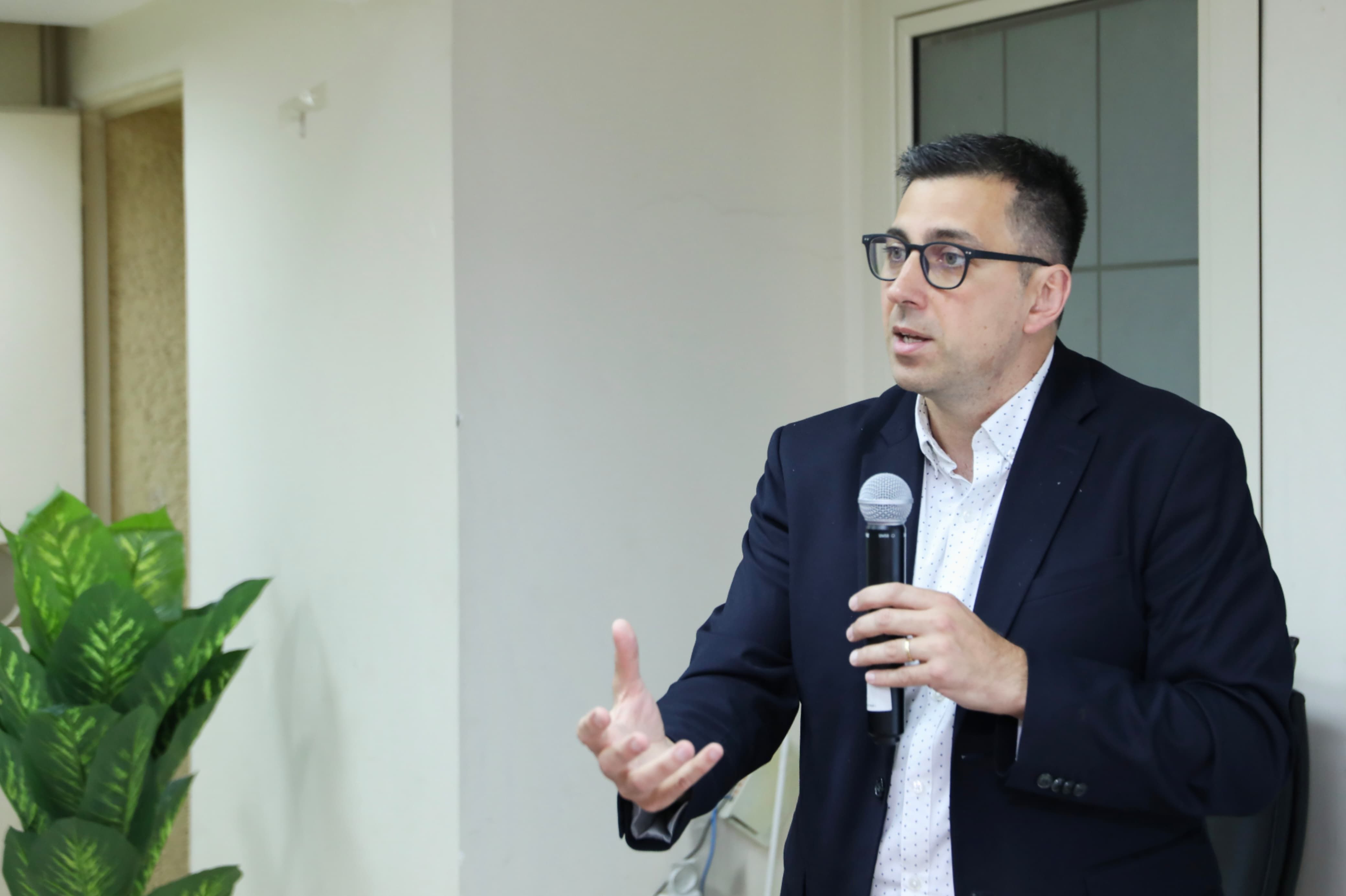 d7da064175.jpg