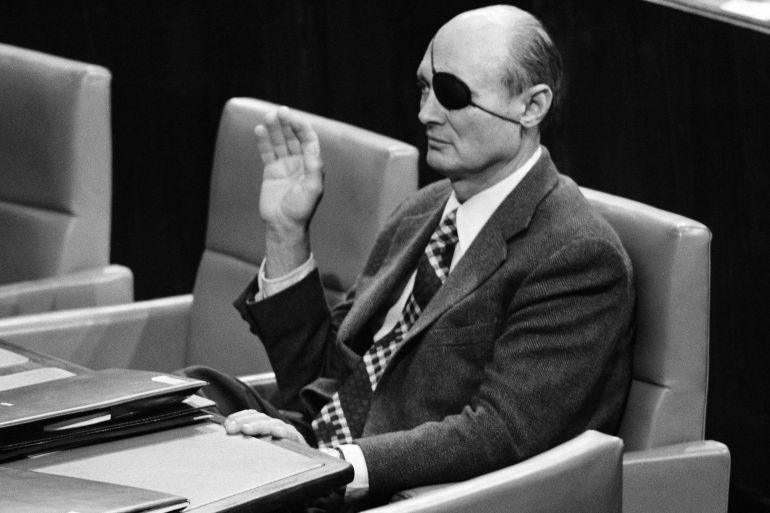 Moshe Dayan à la Knesset lors d'un débat sur la situation du conflit israelo-palestinien, Jerusalem le 29 mars 1978, Israel. (Photo by Alain MINGAM/Gamma-Rapho via Getty Images)
