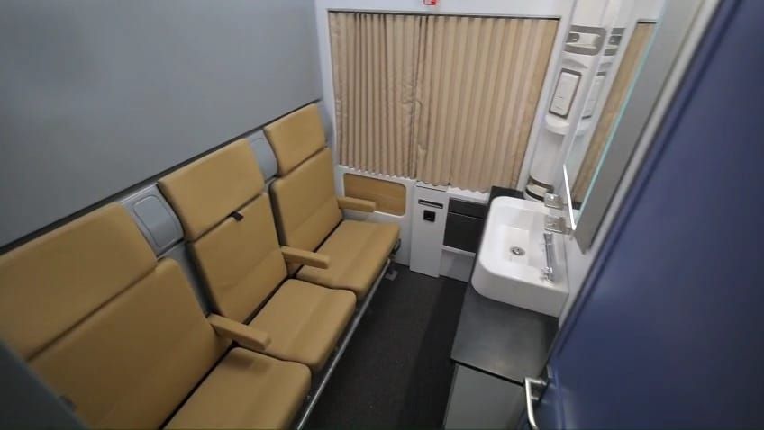 d98f989530.jpg