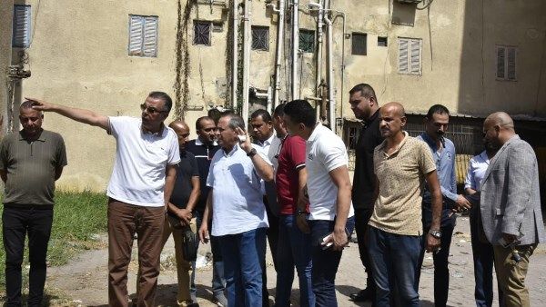 محافظ بورسعيد يوجه برفع كفاءة منظومة الصرف ورصف الشوارع بمنطقة القنال الداخلى