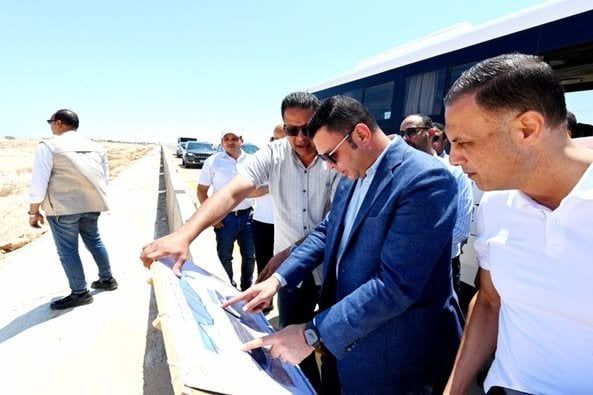 وزير الإسكان يتفقد مشروعات المرحلة العاجلة للأراضي البديلة بـ «شمس الحكمة» وزير الإسكان يتفقد مشروعات المرحلة العاجلة للأراضي البديلة بـ «شمس الحكمة»