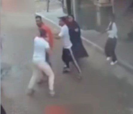 حاولوا يعاكسوها.. ضبط المتهمين بالاعتداء بضرب سيدة في الدقهلية |فيديو حاولوا يعاكسوها.. ضبط المتهمين بالاعتداء بضرب سيدة في الدقهلية |فيديو