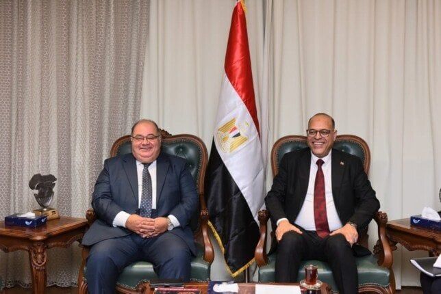 قبل استلام مهامه مطلع الشهر المُقبل.. وزير العمل يستقبل قنصل مصر في الرياض قبل استلام مهامه مطلع الشهر المُقبل.. وزير العمل يستقبل قنصل مصر في الرياض