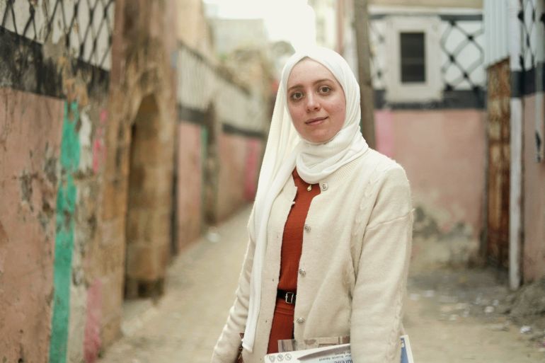 : الفنانة ولاء شبلاق)