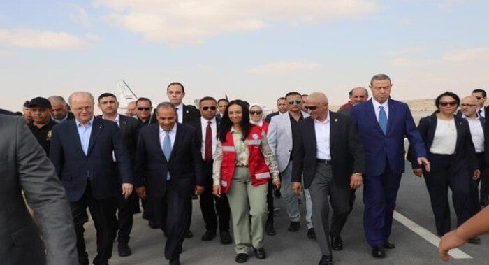عاجل| وصول رئيس الوزراء الفلسطيني ووزير الخارجية المصري إلى معبر رفح عاجل| وصول رئيس الوزراء الفلسطيني ووزير الخارجية المصري إلى معبر رفح